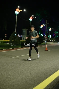 Runner Photo 4282536
