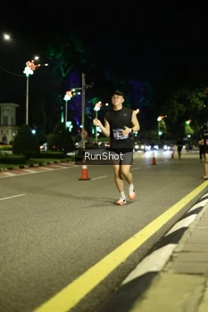 Runner Photo 4282593
