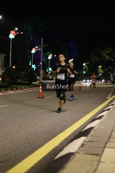 Runner Photo 4282687