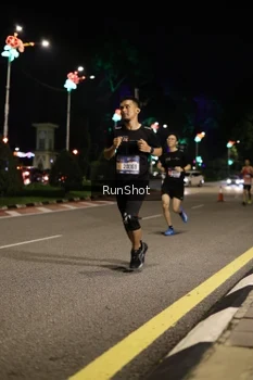 Runner Photo 4282693