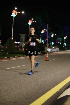Runner Photo 4282696