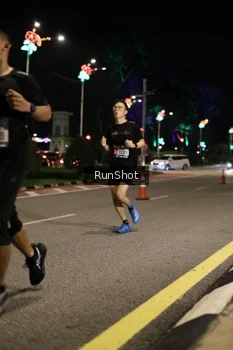 Runner Photo 4282698