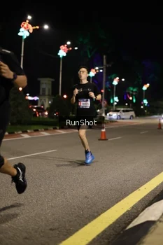 Runner Photo 4282703