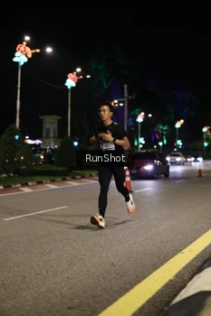 Runner Photo 4282735