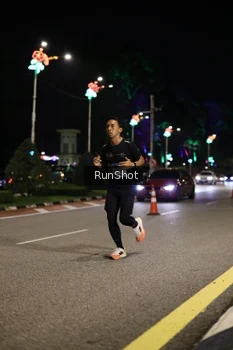 Runner Photo 4282736