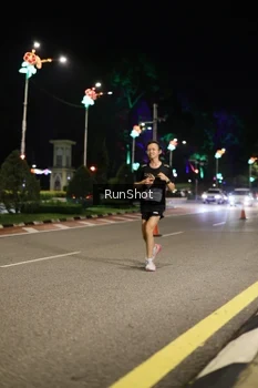 Runner Photo 4282753