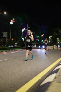 Runner Photo 4282805