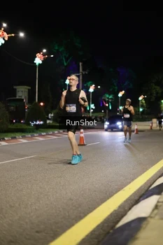 Runner Photo 4282810