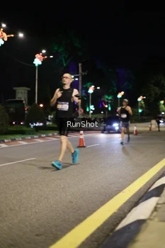 Runner Photo 4282816