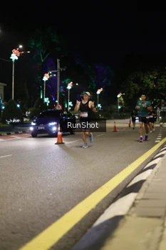 Runner Photo 4282825