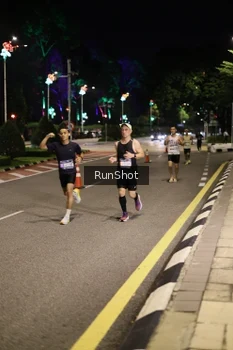 Runner Photo 4283003