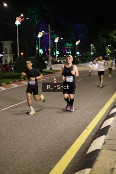 Runner Photo 4283025