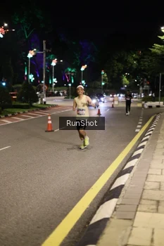 Runner Photo 4283045