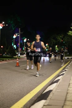 Runner Photo 4283201