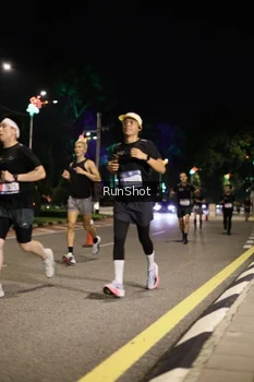 Runner Photo 4283256