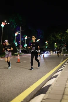 Runner Photo 4283273