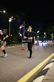 Runner Photo 4283276