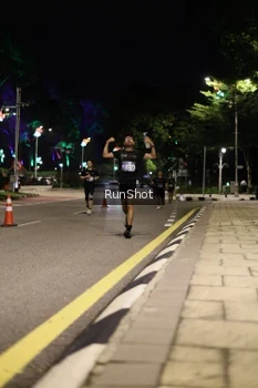 Runner Photo 4283304