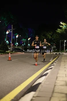 Runner Photo 4283345