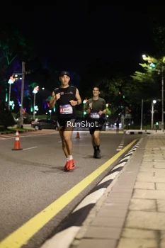 Runner Photo 4283355