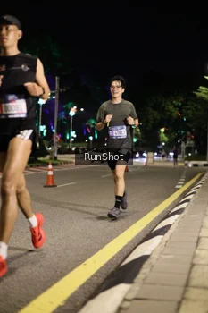 Runner Photo 4283357
