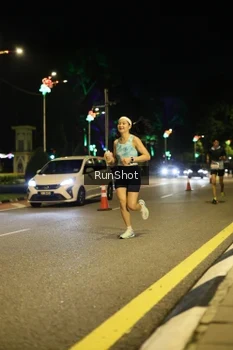 Runner Photo 4283373