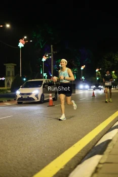 Runner Photo 4283376