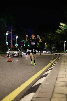Runner Photo 4283396