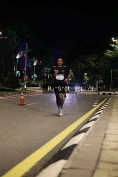 Runner Photo 4283404