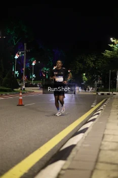 Runner Photo 4283405