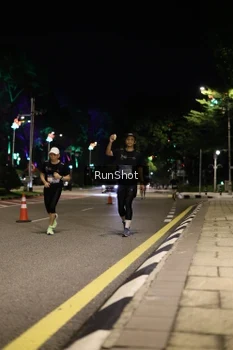 Runner Photo 4283435