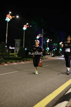 Runner Photo 4283437