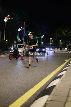 Runner Photo 4283449