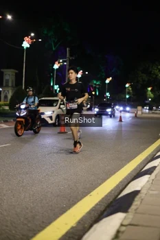 Runner Photo 4283450