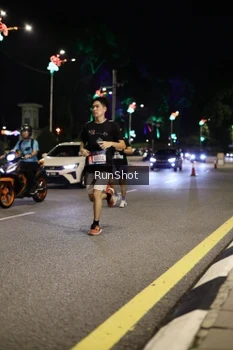 Runner Photo 4283460