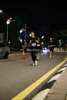 Runner Photo 4283461