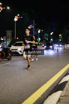 Runner Photo 4283463