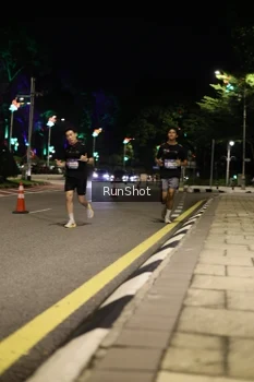 Runner Photo 4283477