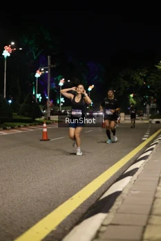 Runner Photo 4283498