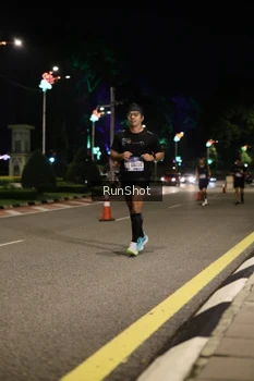 Runner Photo 4283512