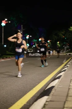 Runner Photo 4283513