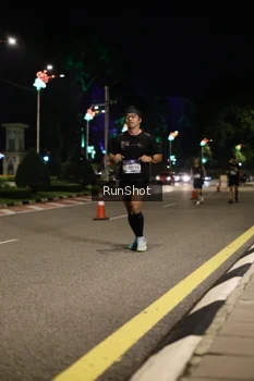 Runner Photo 4283514
