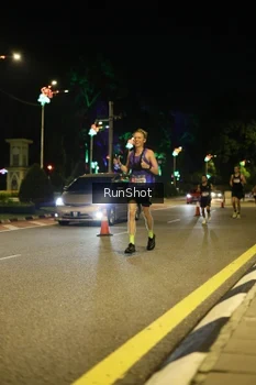 Runner Photo 4283563