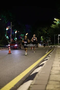 Runner Photo 4283582