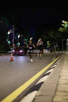 Runner Photo 4283584