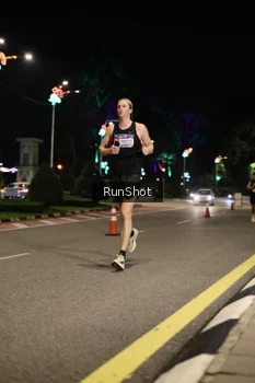 Runner Photo 4283600