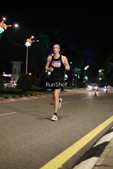 Runner Photo 4283602