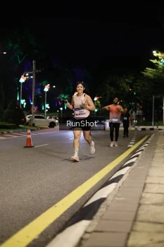 Runner Photo 4283618