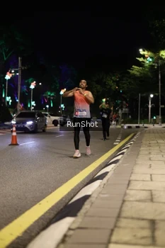 Runner Photo 4283635