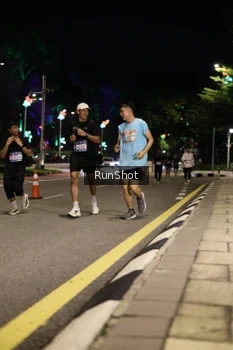 Runner Photo 4283697